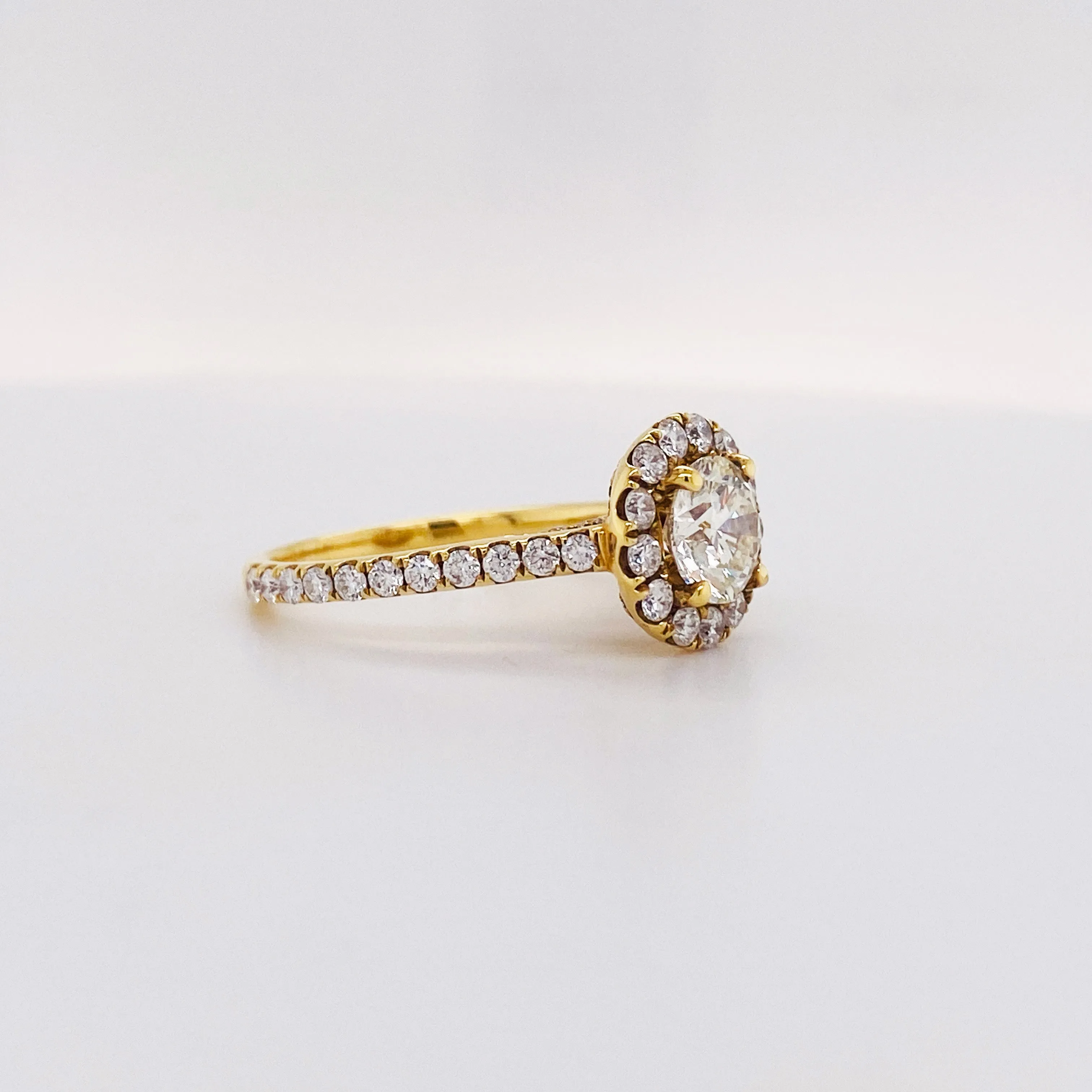 Diamond Halo Engagement Ring