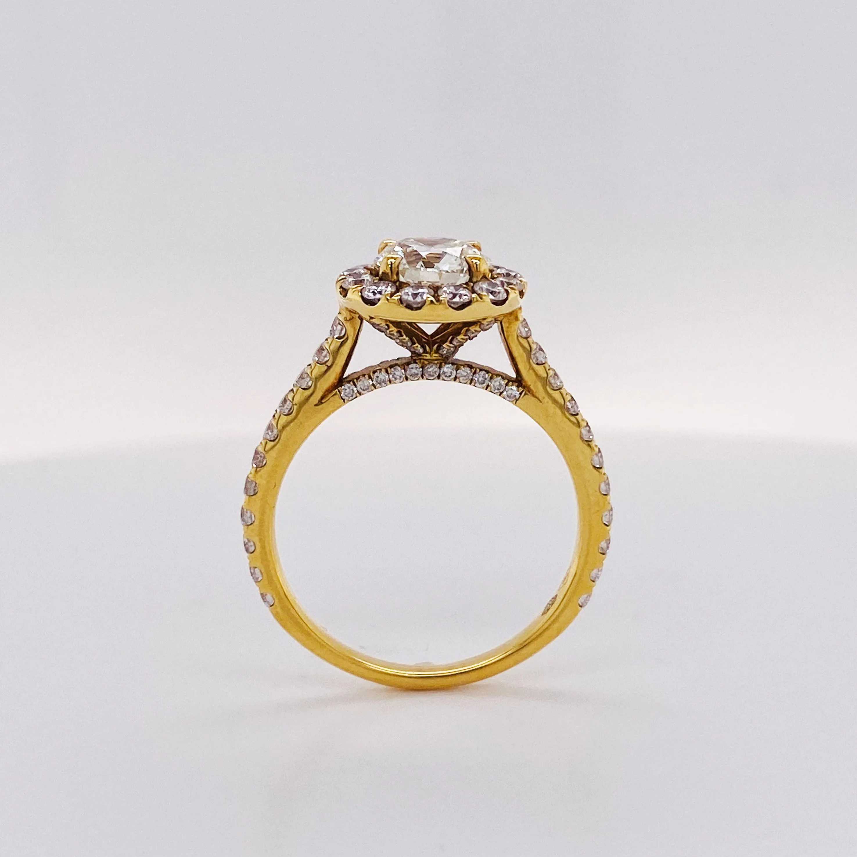 Diamond Halo Engagement Ring
