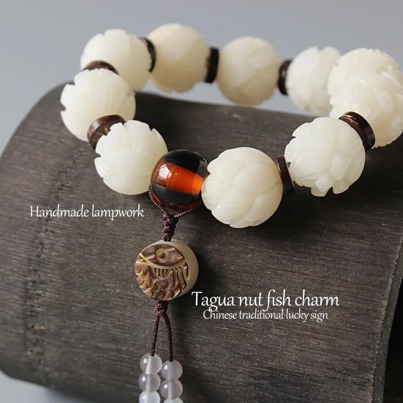 Hand-Carved Bodhi Seeds Tagua Nut Lucky Fish Bracelet