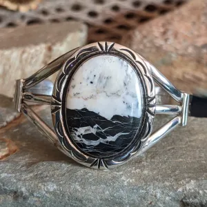 Navajo Made Large Oval White Buffalo Cuff GJ-BRC-0079