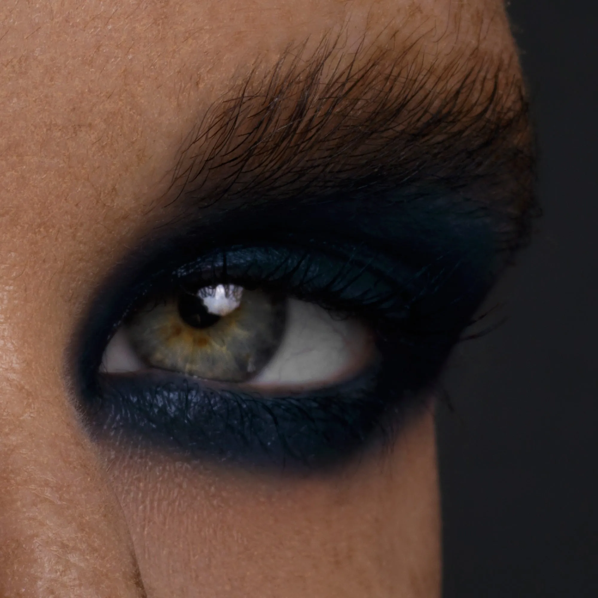 The Black Orb Enigmatic Kohl Eyeliner: Dusk